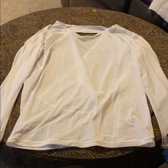 Lululemon back into it - Picture 2 of 4